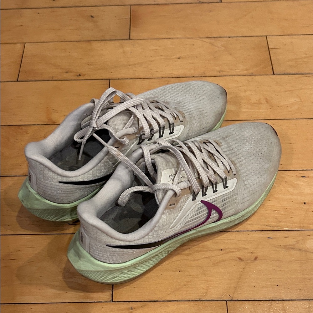 Nike Air Zoom Pegasus Athletic Shoes